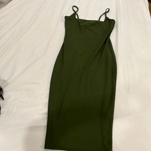 PRETTYLITTLETHING-DRESS